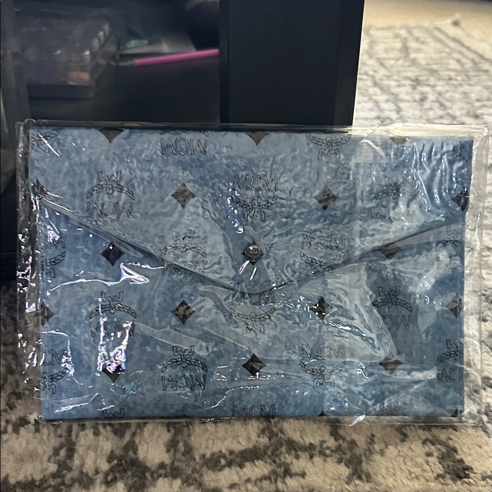 MCM GWP blue envelope clutch. This is brand new never been used. - Picture 2 of 4